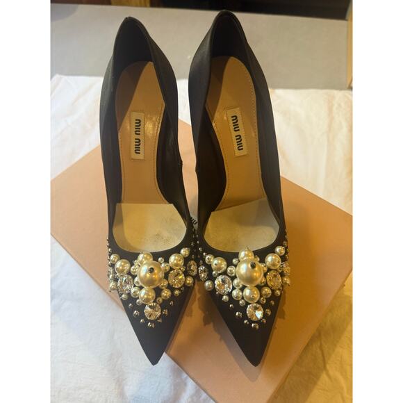 Miu Miu Black Satin Crystal Pearl Embellished Pointed Toe Heels 37.5 - Picture 3 of 3